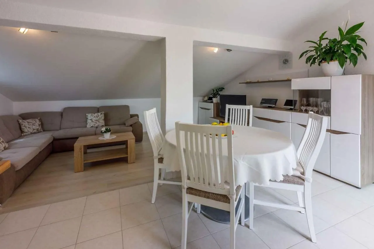Apartment In Crikvenica 14237 Croatia