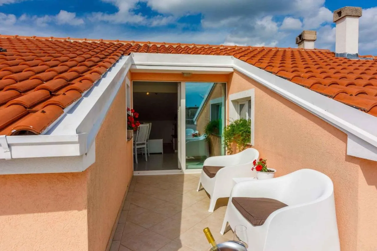 Apartment In Crikvenica 14237